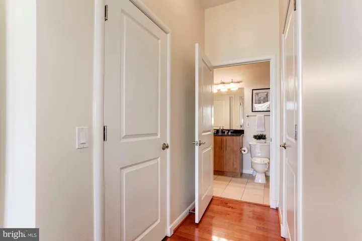 1021 N Garfield St #1046, Arlington, Virginia 22201