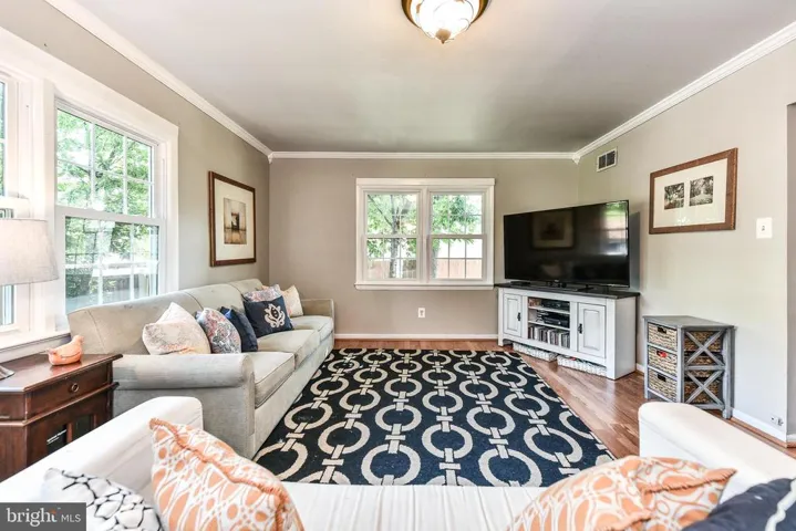 3118 Burgundy Rd, Alexandria, Virginia 22303