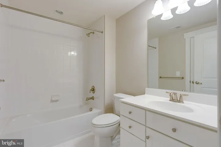 17123 Belle Isle Dr, Dumfries, Virginia 22026