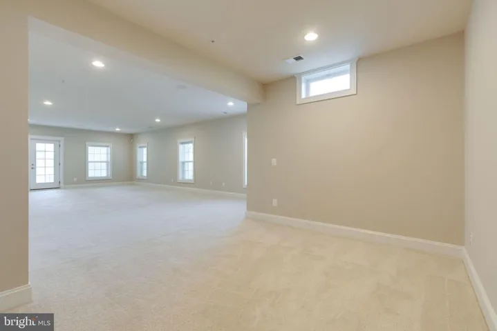 17123 Belle Isle Dr, Dumfries, Virginia 22026
