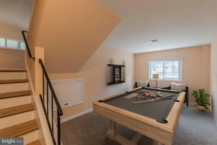 10822 Woodland Dr, Fairfax, Virginia 22030