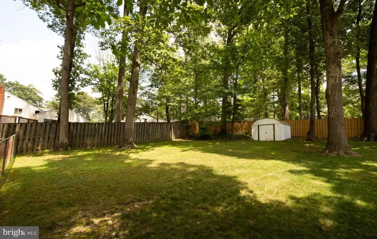 10822 Woodland Dr, Fairfax, Virginia 22030