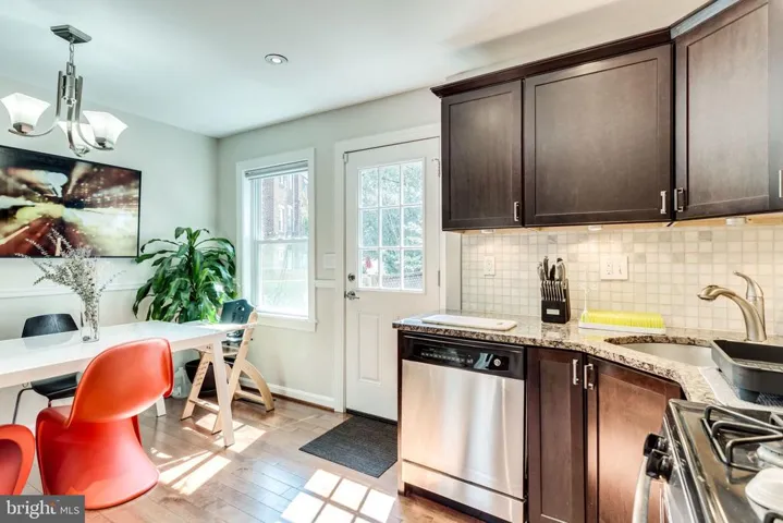 305 Buchanan St, Alexandria, Virginia 22314