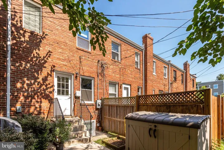 305 Buchanan St, Alexandria, Virginia 22314
