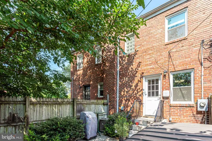 305 Buchanan St, Alexandria, Virginia 22314