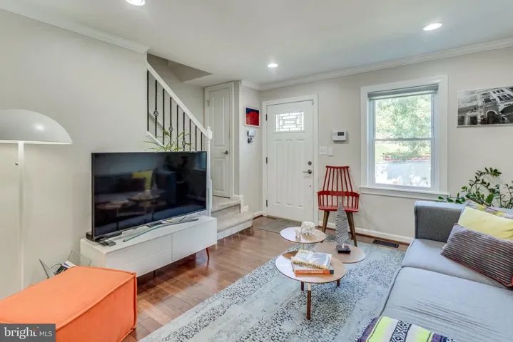 305 Buchanan St, Alexandria, Virginia 22314