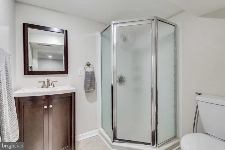 305 Buchanan St, Alexandria, Virginia 22314
