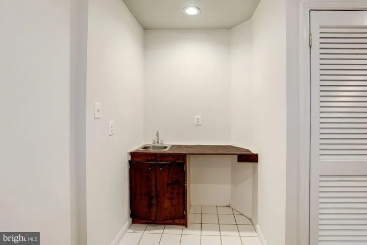 9032 Rosewall Ct, Springfield, Virginia 22152