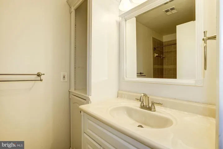 9032 Rosewall Ct, Springfield, Virginia 22152