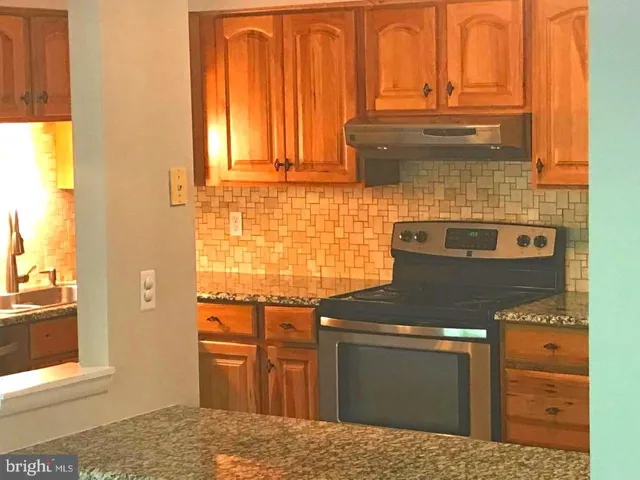 3503 Wedgewood Ct #e, Pasadena, Maryland 21122
