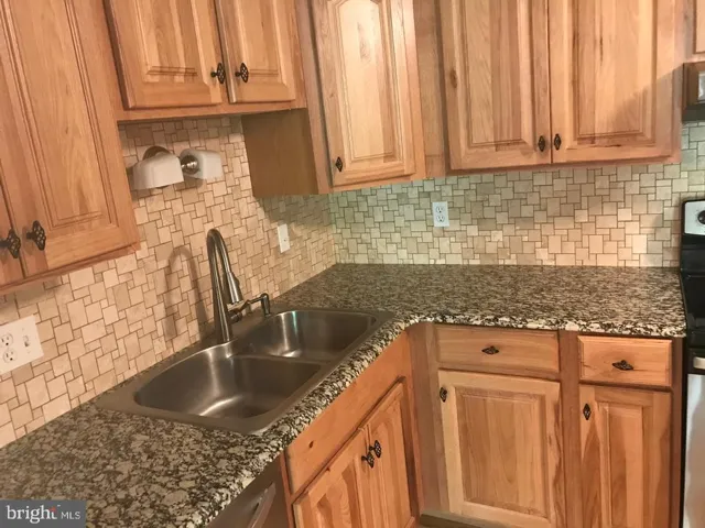 3503 Wedgewood Ct #e, Pasadena, Maryland 21122