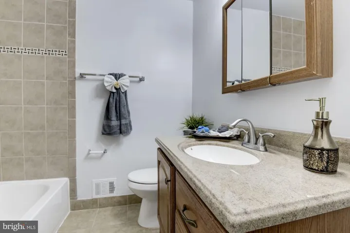 8923 Battery Rd, Alexandria, Virginia 22308