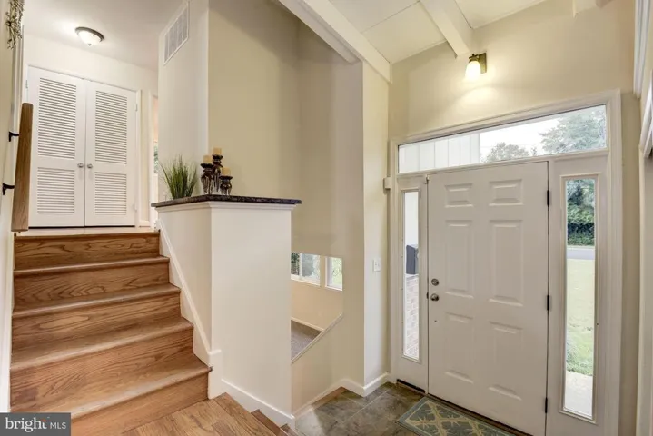 8923 Battery Rd, Alexandria, Virginia 22308