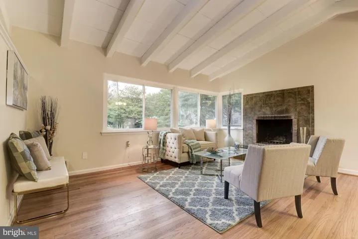 8923 Battery Rd, Alexandria, Virginia 22308
