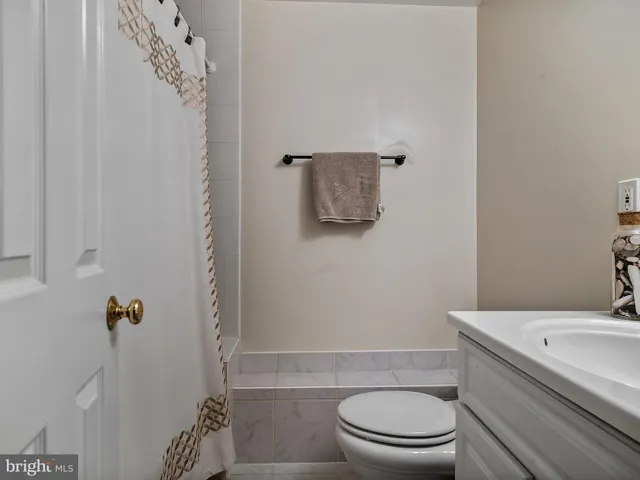 3403 Monarch Ln, Annandale, Virginia 22003