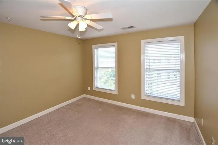 8015 Samuel Wallis St, Lorton, Virginia 22079