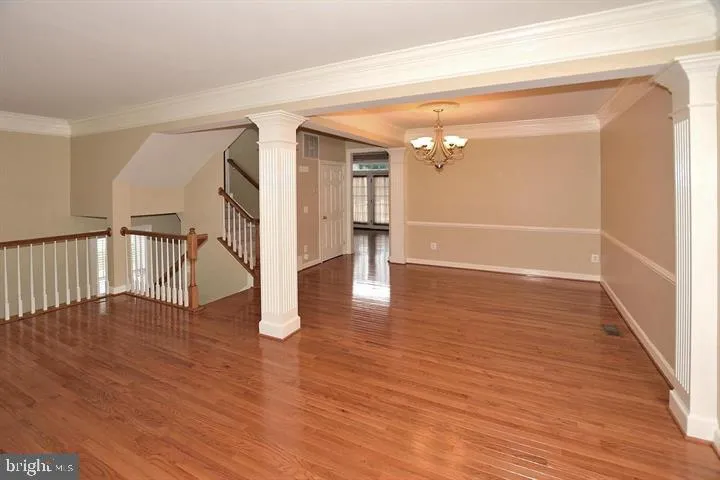 8015 Samuel Wallis St, Lorton, Virginia 22079