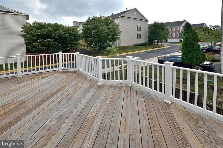 8015 Samuel Wallis St, Lorton, Virginia 22079