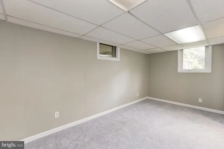 1719 Olney Rd, Falls Church, Virginia 22043