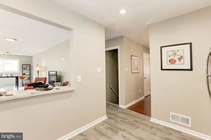 1719 Olney Rd, Falls Church, Virginia 22043
