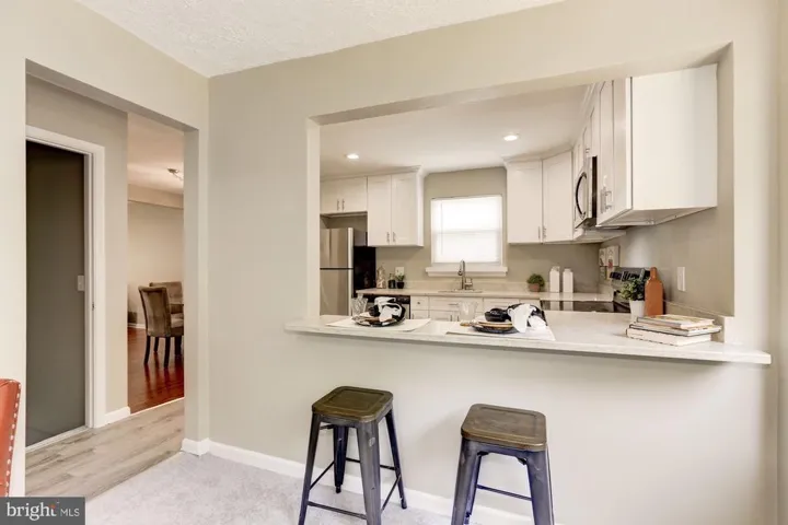 1719 Olney Rd, Falls Church, Virginia 22043