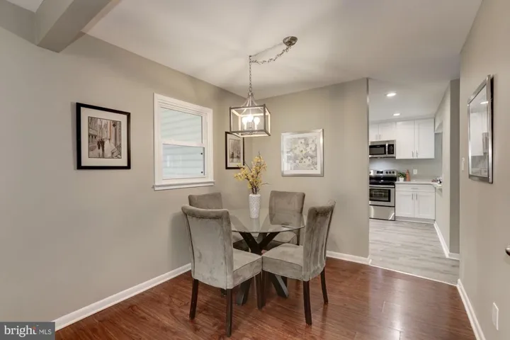 1719 Olney Rd, Falls Church, Virginia 22043