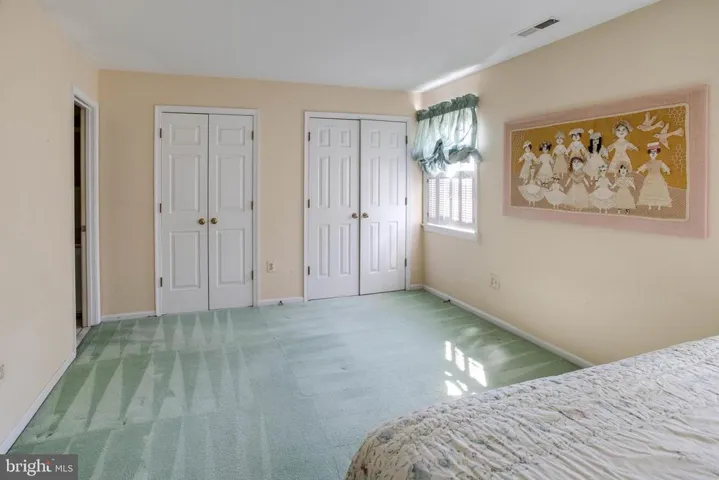 1276 S Washington St, Falls Church, Virginia 22046