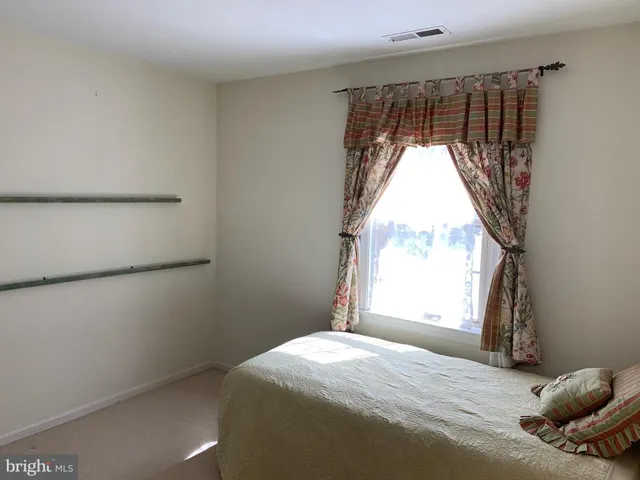 1276 S Washington St, Falls Church, Virginia 22046