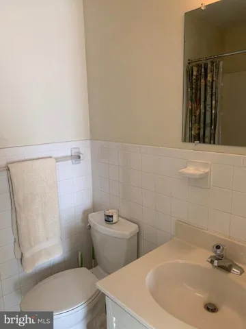 1276 S Washington St, Falls Church, Virginia 22046