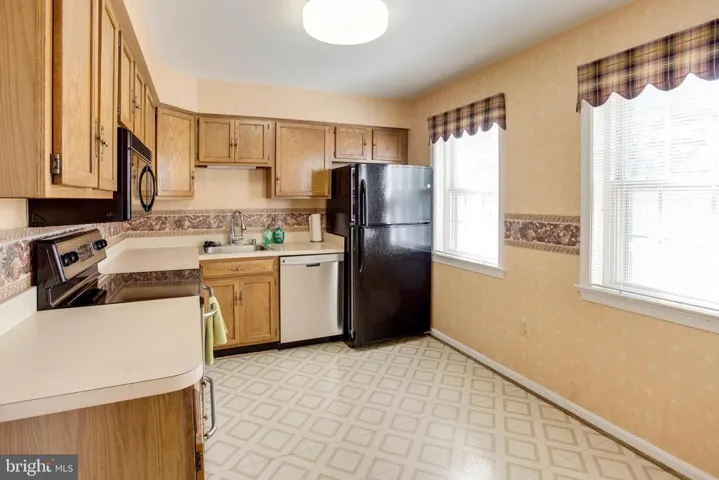 1276 S Washington St, Falls Church, Virginia 22046