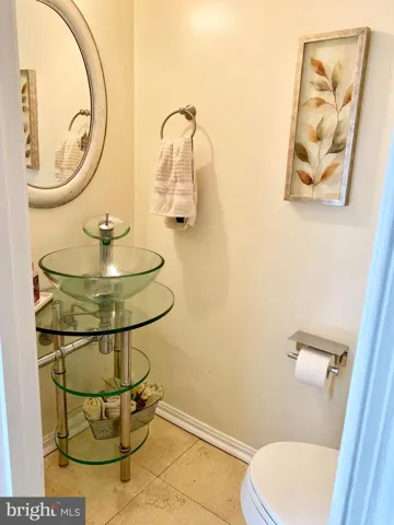 4544 Maxfield Dr, Annandale, Virginia 22003