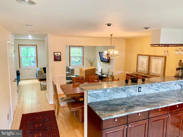 4544 Maxfield Dr, Annandale, Virginia 22003