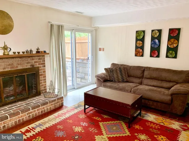 4544 Maxfield Dr, Annandale, Virginia 22003