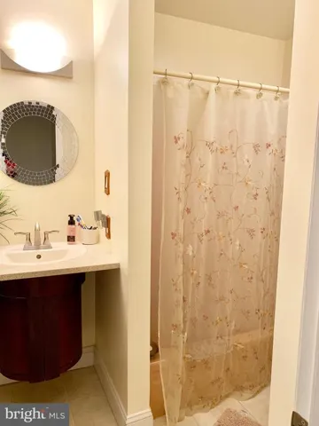 4544 Maxfield Dr, Annandale, Virginia 22003