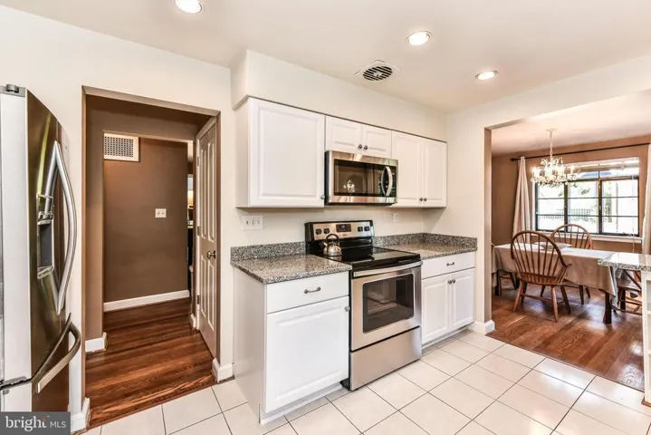 3305 Brush Dr, Falls Church, Virginia 22042