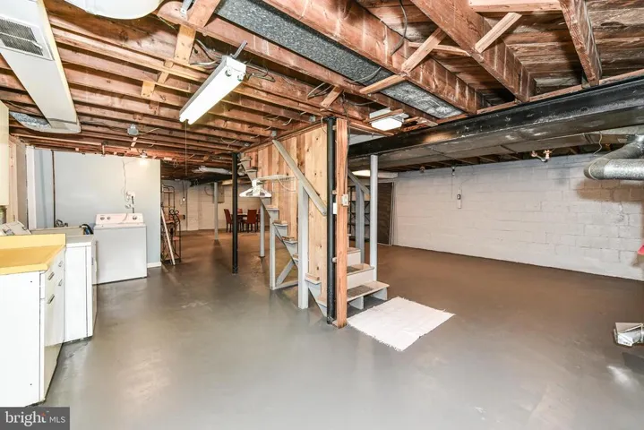 3305 Brush Dr, Falls Church, Virginia 22042