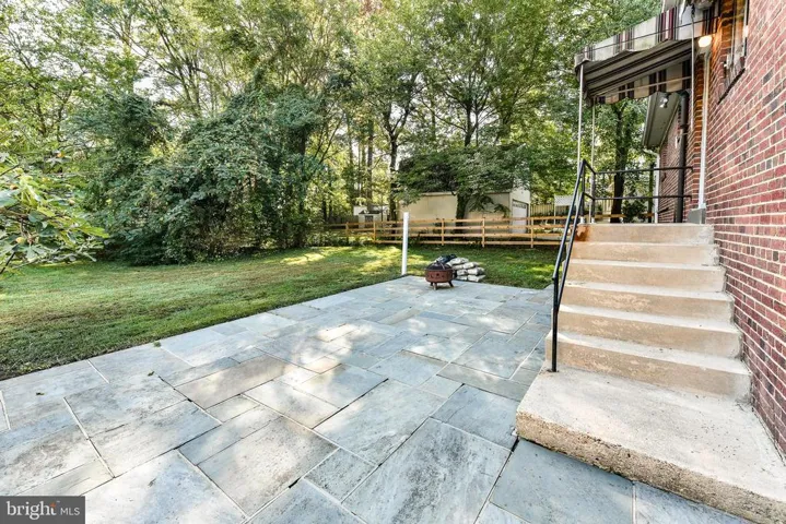 3305 Brush Dr, Falls Church, Virginia 22042