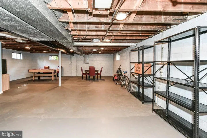 3305 Brush Dr, Falls Church, Virginia 22042