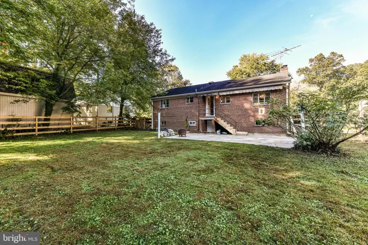3305 Brush Dr, Falls Church, Virginia 22042