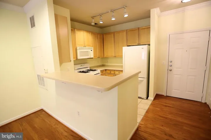 9480 Virginia Center Blvd #104, Vienna, Virginia 22181