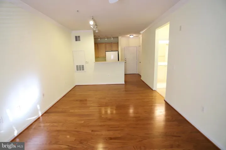 9480 Virginia Center Blvd #104, Vienna, Virginia 22181