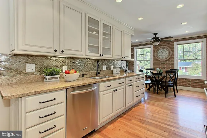 2447 Villanova Dr, Vienna, Virginia 22180