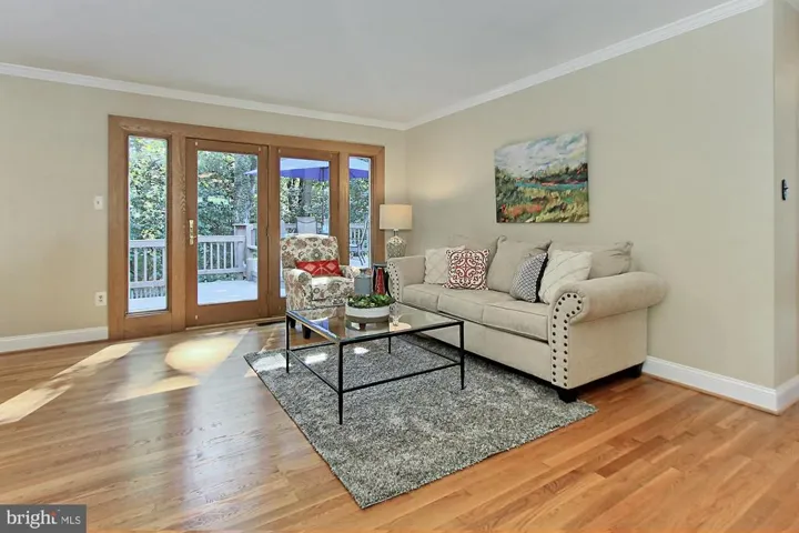 2447 Villanova Dr, Vienna, Virginia 22180