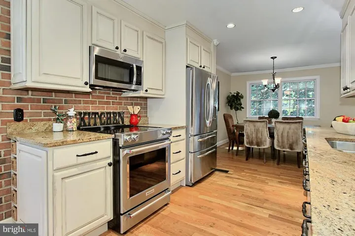 2447 Villanova Dr, Vienna, Virginia 22180