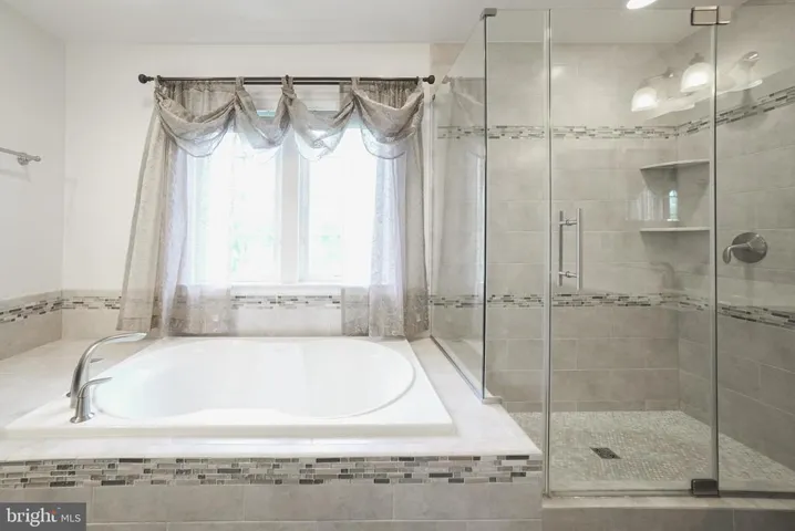 9630 Masey Mcquire Ct, Lorton, Virginia 22079