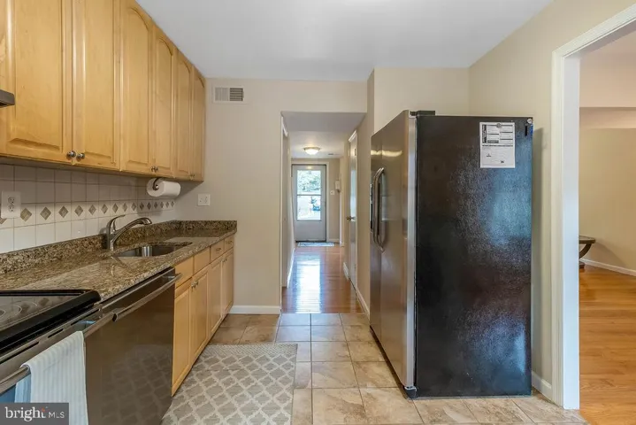 8487 Kitchener Dr, Springfield, Virginia 22153