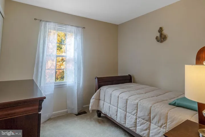 8487 Kitchener Dr, Springfield, Virginia 22153