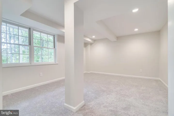 4301 Bushie Ct, Alexandria, Virginia 22312