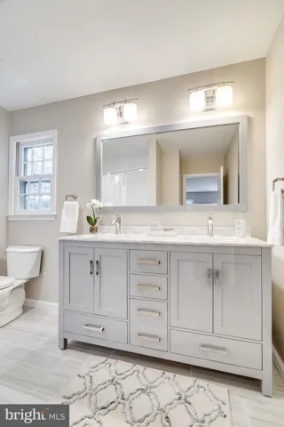 4301 Bushie Ct, Alexandria, Virginia 22312