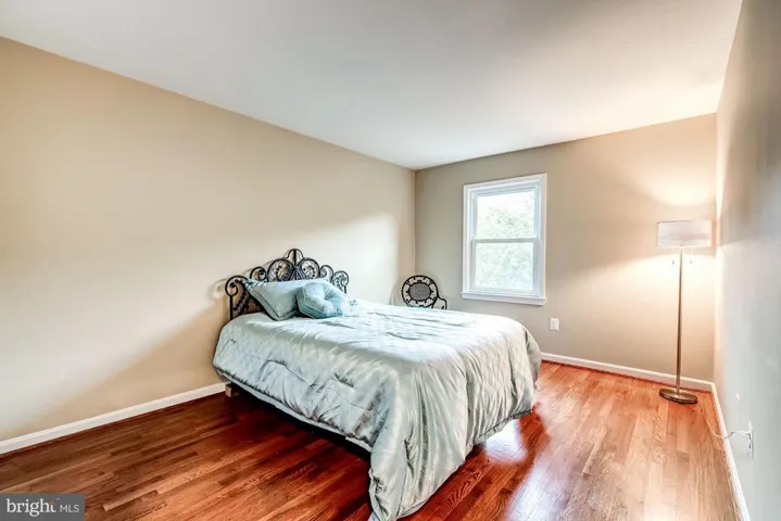 5429 Richenbacher Ave, Alexandria, Virginia 22304